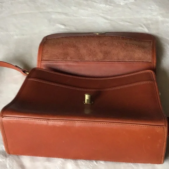 Coach Bags - Picture 7 of 9